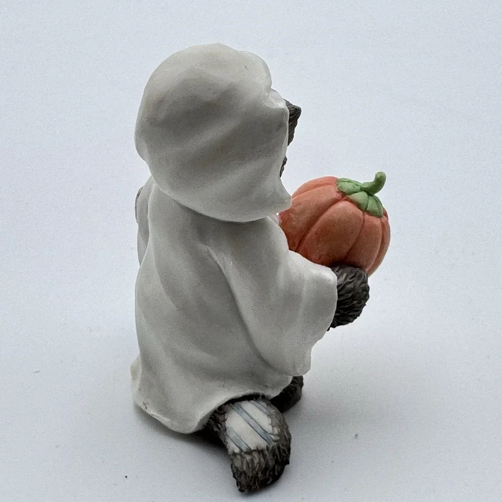 VTG Calico Kittens Gobblin Up The Fun Figurine Priscilla Hillman Halloween Ghost
